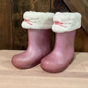 Stride Rite Gecko Rain Boots with inserts